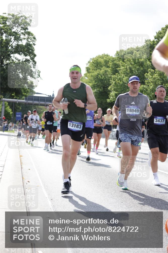 29.06.2025 - hella hamburg halbmarathon Jannik Wohlers http://msf.ph/oto/8224722 29.06.2025 09:51:24 Lombardsbrücke 1569, 1903, 2653, 3437, 4865, 4991, 5014, 5129, 6490, 6700, 6770, 7092, 8074, 8346, 8359, 8900, 9114, 9358, 10319, 10375, 10480, 10669, 10691, 10934, 11021, 11417, 11714, 12623, 12711, 12712, 13183, 13479, 14346, 14861, 15164, 15185, 15542, 15828, 15846, 15932, 15935, 16281, 16503, 17381, 17382, 17406, 18049, 18330, 18356, 18399, 18539, 18764 meine-sportfotos.de