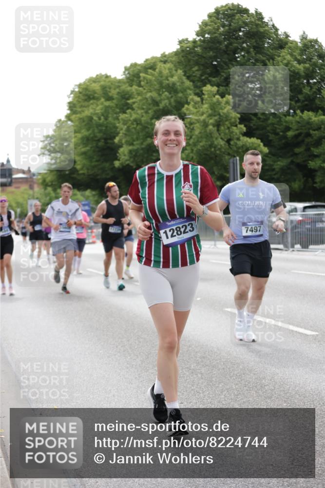 29.06.2025 - hella hamburg halbmarathon Jannik Wohlers http://msf.ph/oto/8224744 29.06.2025 10:27:35 Lombardsbrücke 1148, 5177, 5847, 6632, 7497, 8215, 9567, 11692, 11739, 12780, 12823, 12842, 13568, 13678, 13860, 14155, 15607, 15608, 16569, 16804 meine-sportfotos.de