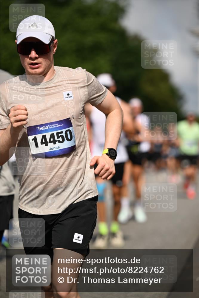 29.06.2025 - hella hamburg halbmarathon Dr. Thomas Lammeyer http://msf.ph/oto/8224762 29.06.2025 09:49:56 Kennedybrücke 1344, 1577, 1889, 2243, 4477, 4944, 5048, 5152, 5660, 7466, 7534, 7628, 7901, 8312, 8323, 10298, 10865, 10927, 11230, 11304 meine-sportfotos.de