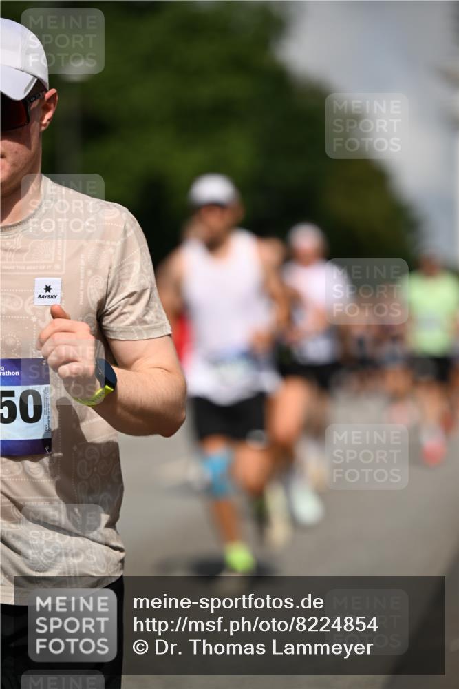 29.06.2025 - hella hamburg halbmarathon Dr. Thomas Lammeyer http://msf.ph/oto/8224854 29.06.2025 09:49:56 Kennedybrücke 1344, 1577, 1889, 2243, 4477, 4944, 5048, 5152, 5660, 7466, 7534, 7628, 7901, 8312, 8323, 10298, 10865, 10927, 11230, 11304 meine-sportfotos.de