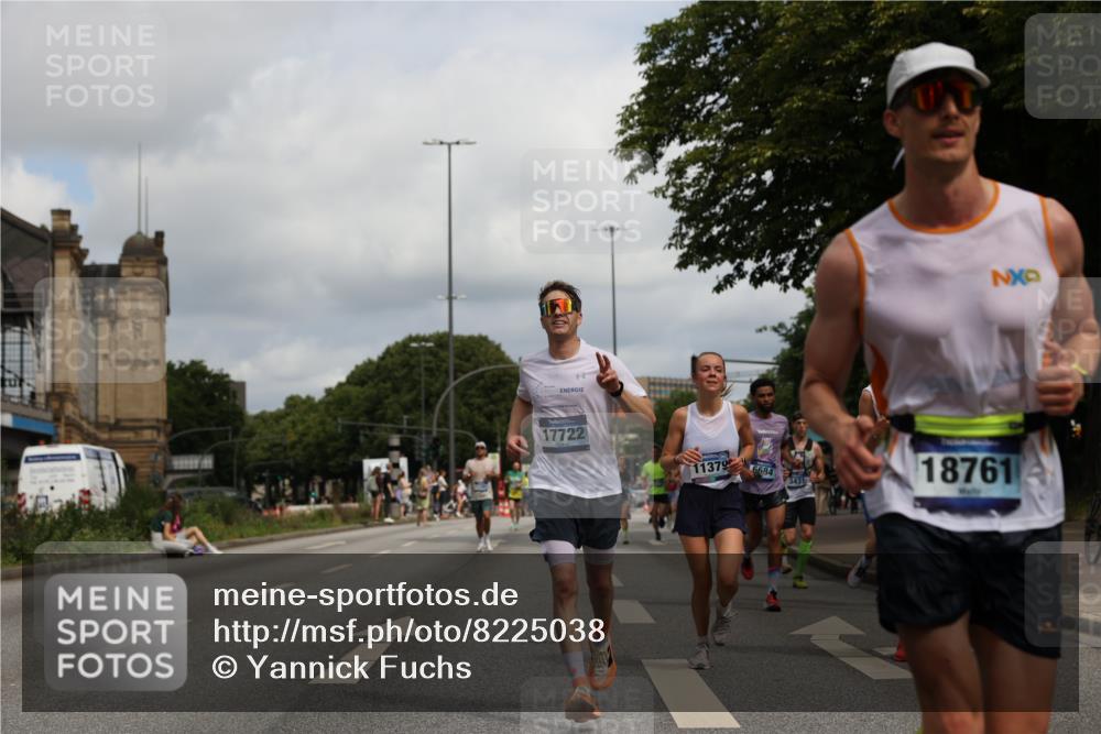 29.06.2025 - hella hamburg halbmarathon Yannick Fuchs http://msf.ph/oto/8225038 29.06.2025 10:33:19 20KM 1164, 2262, 2719, 2849, 2980, 3014, 3136, 3431, 4148, 5091, 5248, 6095, 6682, 6684, 7110, 8091, 9403, 10218, 11055, 11281, 11282, 11379, 11447, 12137, 12915, 13755, 13800, 14905, 15372, 15561, 16280, 17154, 17646, 17722, 18188, 18761, 19004, 19151 meine-sportfotos.de