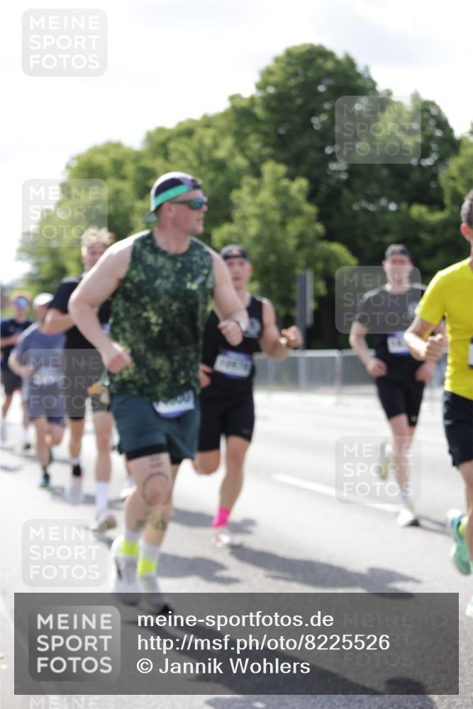 29.06.2025 - hella hamburg halbmarathon Jannik Wohlers http://msf.ph/oto/8225526 29.06.2025 09:51:35 Lombardsbrücke 1312, 1353, 1569, 1763, 3437, 3697, 5014, 5047, 5129, 5231, 5336, 5690, 5987, 6700, 6705, 6770, 7185, 7710, 8074, 8359, 8564, 8900, 9358, 9659, 10319, 10691, 10978, 11021, 11714, 12438, 12623, xxx, 13183, 14226, 14228, 14346, 14462, 15164, 15185, 15206, 15451, 15846, 15935, 16052, 16503, 17016, 17403, 17406, 17733, 17911, 18049, 18304, 18330, 18356, 18399, 18772, 18829, 18878, 19009 meine-sportfotos.de