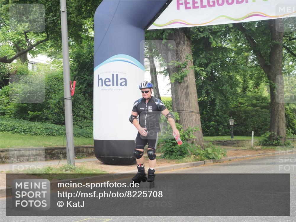 29.06.2025 - hella hamburg halbmarathon KatJ http://msf.ph/oto/8225708 29.06.2025 09:39:43 Zwischen KM18-KM19  meine-sportfotos.de