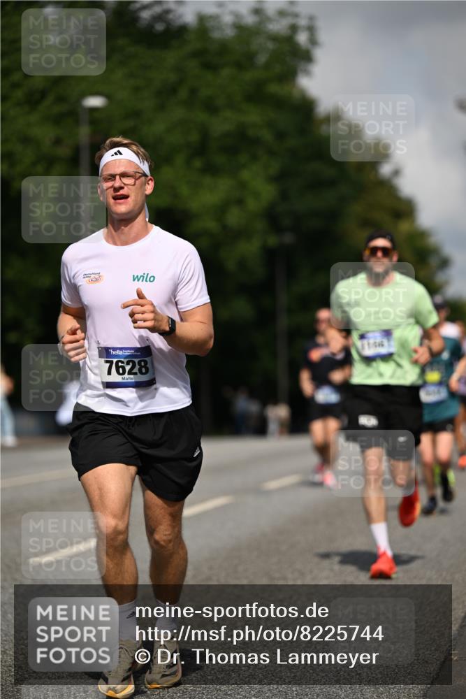 29.06.2025 - hella hamburg halbmarathon Dr. Thomas Lammeyer http://msf.ph/oto/8225744 29.06.2025 09:49:59 Kennedybrücke 1344, 1577, 1889, 2243, 4477, 4944, 5048, 5152, 5660, 7466, 7534, 7628, 7901, 8312, 8323, 10477, 10865, 10927, 11230, 11304 meine-sportfotos.de