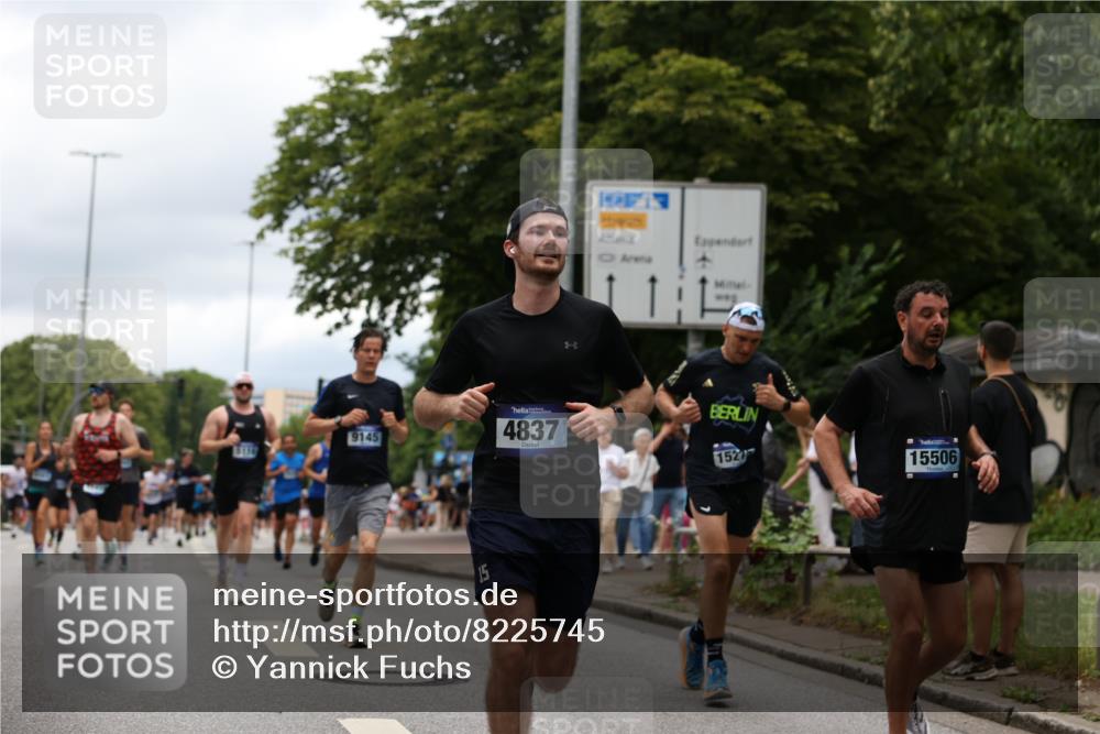 29.06.2025 - hella hamburg halbmarathon Yannick Fuchs http://msf.ph/oto/8225745 29.06.2025 10:46:31 20KM 1098, 1257, 1657, 2444, 2814, 3258, 3715, 3952, 4121, 4557, 4558, 4837, 5116, 5378, 5399, 6164, 6561, 6562, 7130, 7178, 7312, 7475, 7896, 8139, 8172, 8316, 8720, 8977, 9093, 9145, 9876, 10811, 11459, 12135, 12519, 13211, 13301, 13327, 14198, 14286, 14791, 15001, 15144, 15275, 15427, 15446, 15506, 15690, 16320, 17130, 17198, 17773, 18801 meine-sportfotos.de