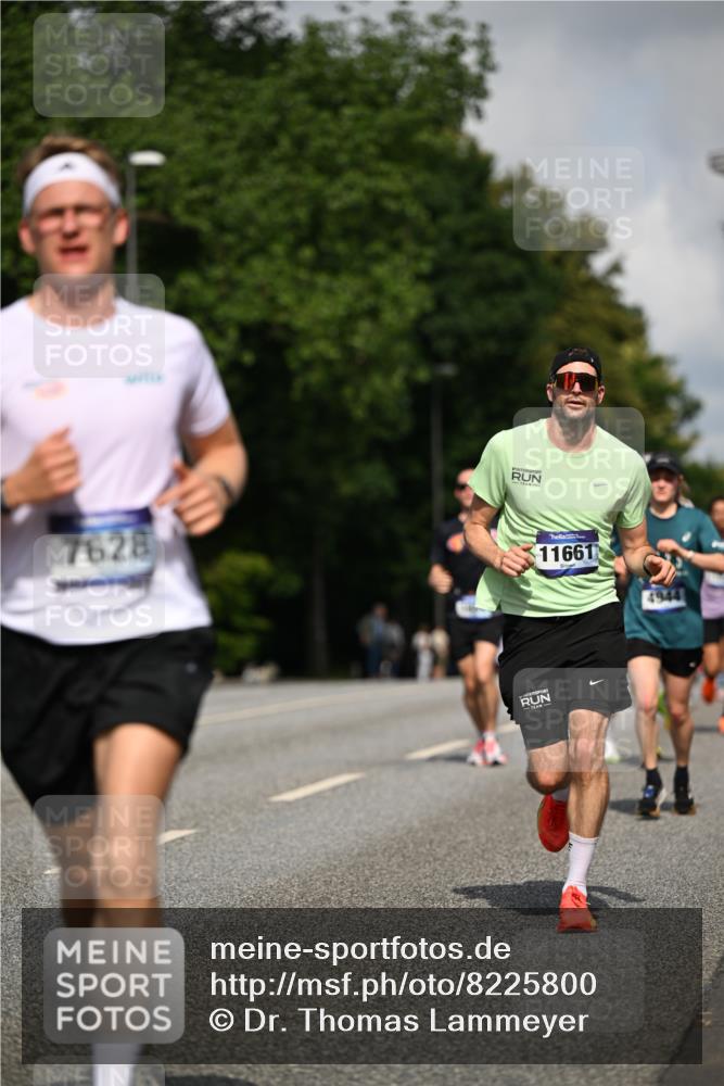 29.06.2025 - hella hamburg halbmarathon Dr. Thomas Lammeyer http://msf.ph/oto/8225800 29.06.2025 09:50:00 Kennedybrücke 1344, 1577, 1889, 2243, 4477, 4944, 5048, 5152, 5660, 7466, 7534, 7628, 7901, 8312, 8323, 10477, 10865, 10927, 11230, 11304 meine-sportfotos.de