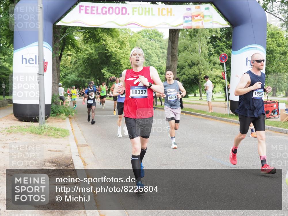 29.06.2025 - hella hamburg halbmarathon MichiJ http://msf.ph/oto/8225804 29.06.2025 10:25:26 Zwischen KM18-KM19 1385, 2399, 3959, 5961, 6915, 7152, 7154, 10852, 11833, 12051, 12168, 12916, 16158, 17217, 18357, 18824 meine-sportfotos.de