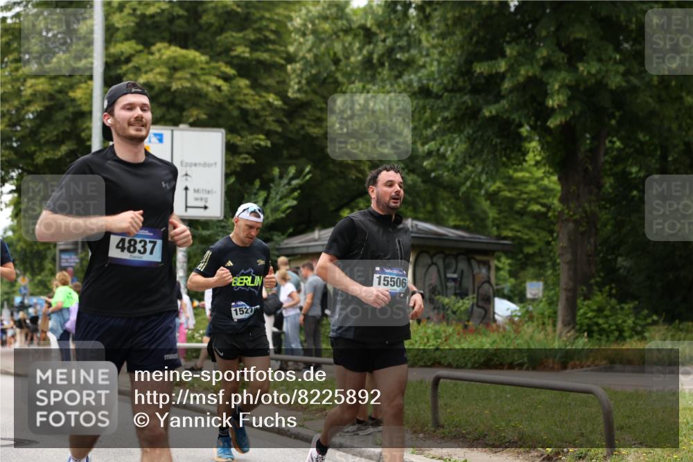 29.06.2025 - hella hamburg halbmarathon Yannick Fuchs http://msf.ph/oto/8225892 29.06.2025 10:46:31 20KM 1098, 1257, 1657, 2444, 2814, 3258, 3715, 3952, 4121, 4557, 4558, 4837, 5116, 5378, 5399, 6164, 6561, 6562, 7130, 7178, 7312, 7475, 7896, 8139, 8172, 8316, 8720, 8977, 9093, 9145, 9876, 10811, 11459, 12135, 12519, 13211, 13301, 13327, 14198, 14286, 14791, 15001, 15144, 15275, 15427, 15446, 15506, 15690, 16320, 17130, 17198, 17773, 18801 meine-sportfotos.de