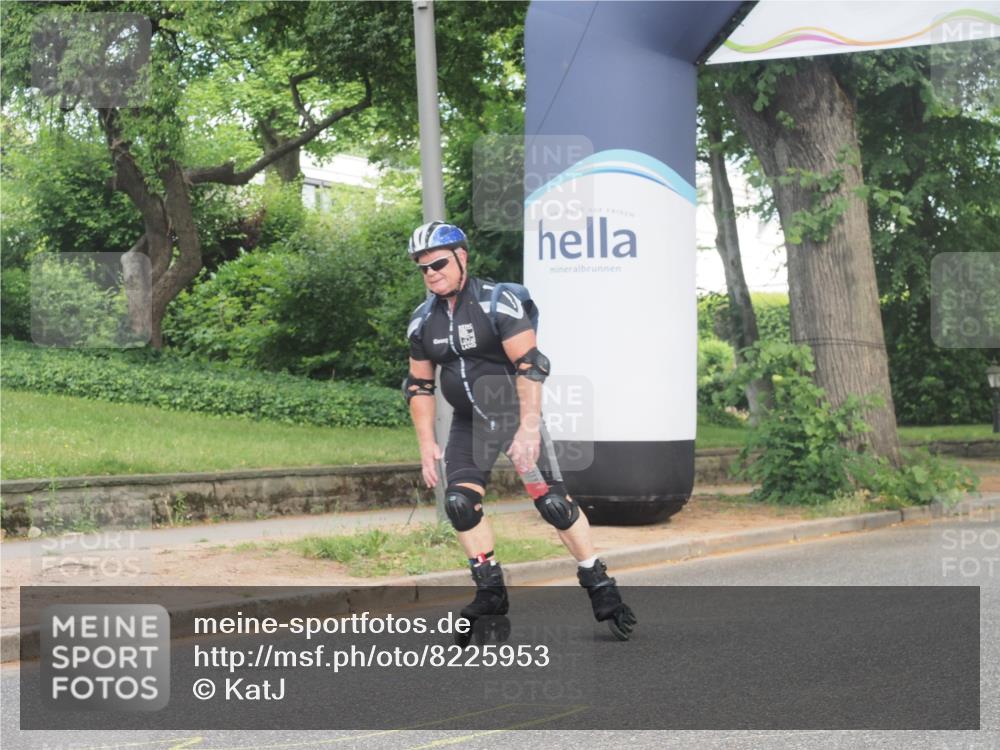 29.06.2025 - hella hamburg halbmarathon KatJ http://msf.ph/oto/8225953 29.06.2025 09:39:44 Zwischen KM18-KM19  meine-sportfotos.de