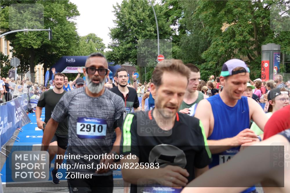 29.06.2025 - hella hamburg halbmarathon Zöllner http://msf.ph/oto/8225983 29.06.2025 10:52:58 Ziel 1257, 1258, 1657, 2099, 2444, 2814, 2910, 4557, 4558, 4770, 5077, 5907, 8139, 8720, 8955, 10724, 10811, 11217, 11992, 12519, 14791, 15430, 18720 meine-sportfotos.de