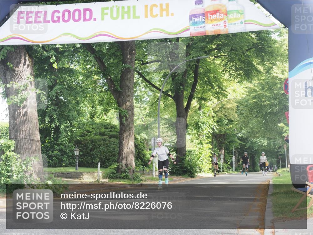 29.06.2025 - hella hamburg halbmarathon KatJ http://msf.ph/oto/8226076 29.06.2025 09:40:56 Zwischen KM18-KM19  meine-sportfotos.de