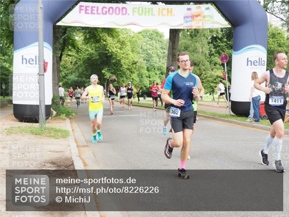29.06.2025 - hella hamburg halbmarathon MichiJ http://msf.ph/oto/8226226 29.06.2025 10:25:32 Zwischen KM18-KM19 1411, 1571, 3959, 5315, 5961, 8362, 10852, 12051, 12168, 13972, 17078, 18156, 18357, 18824, 18986 meine-sportfotos.de