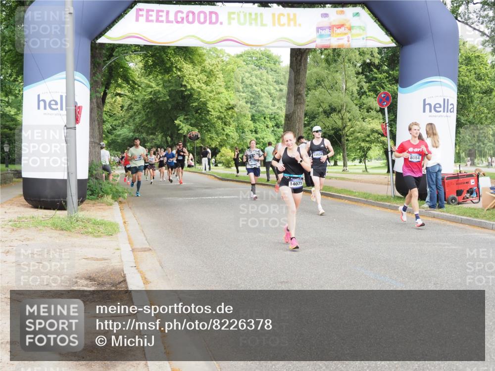 29.06.2025 - hella hamburg halbmarathon MichiJ http://msf.ph/oto/8226378 29.06.2025 10:25:35 Zwischen KM18-KM19 1411, 1571, 4860, 5315, 8084, 8362, 13972, 14075, 17078, 18156, 18986 meine-sportfotos.de