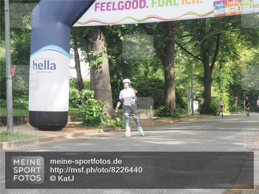 29.06.2025 - hella hamburg halbmarathon KatJ http://msf.ph/oto/8226440 29.06.2025 09:40:58 Zwischen KM18-KM19  meine-sportfotos.de
