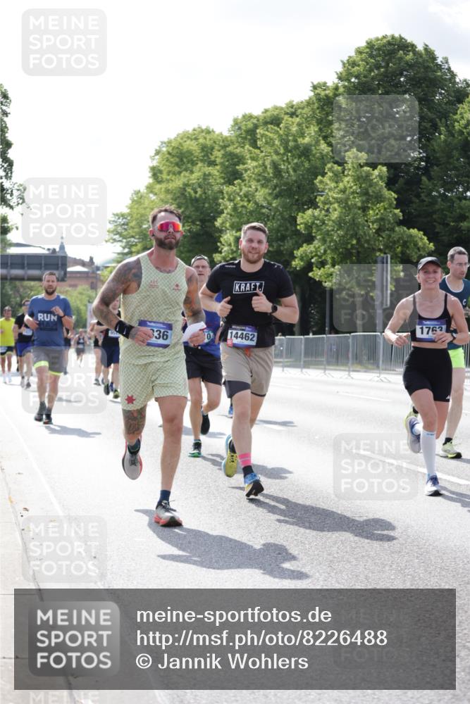 29.06.2025 - hella hamburg halbmarathon Jannik Wohlers http://msf.ph/oto/8226488 29.06.2025 09:51:40 Lombardsbrücke 1057, 1312, 1353, 1569, 1604, 1631, 1763, 3697, 5014, 5047, 5129, 5231, 5336, 5690, 5987, 6373, 6700, 6705, 6711, 6770, 7185, 7710, 8074, 8359, 8564, 9358, 9547, 9659, 10691, 10978, 11821, 12438, xxx, 13269, 14226, 14228, 14462, 15164, 15185, 15206, 15309, 15451, 15846, 15935, 16052, 16503, 16547, 17016, 17403, 17637, 17733, 17911, 18304, 18330, 18399, 18772, 18829, 18878, 19009 meine-sportfotos.de