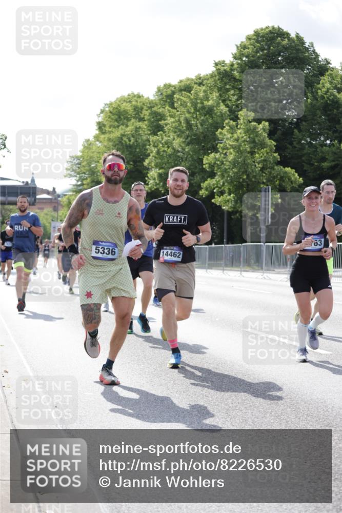 29.06.2025 - hella hamburg halbmarathon Jannik Wohlers http://msf.ph/oto/8226530 29.06.2025 09:51:40 Lombardsbrücke 1057, 1312, 1353, 1569, 1604, 1631, 1763, 3697, 5014, 5047, 5129, 5231, 5336, 5690, 5987, 6373, 6700, 6705, 6711, 6770, 7185, 7710, 8074, 8359, 8564, 9358, 9547, 9659, 10691, 10978, 11821, 12438, xxx, 13269, 14226, 14228, 14462, 15164, 15185, 15206, 15309, 15451, 15846, 15935, 16052, 16503, 16547, 17016, 17403, 17637, 17733, 17911, 18304, 18330, 18399, 18772, 18829, 18878, 19009 meine-sportfotos.de