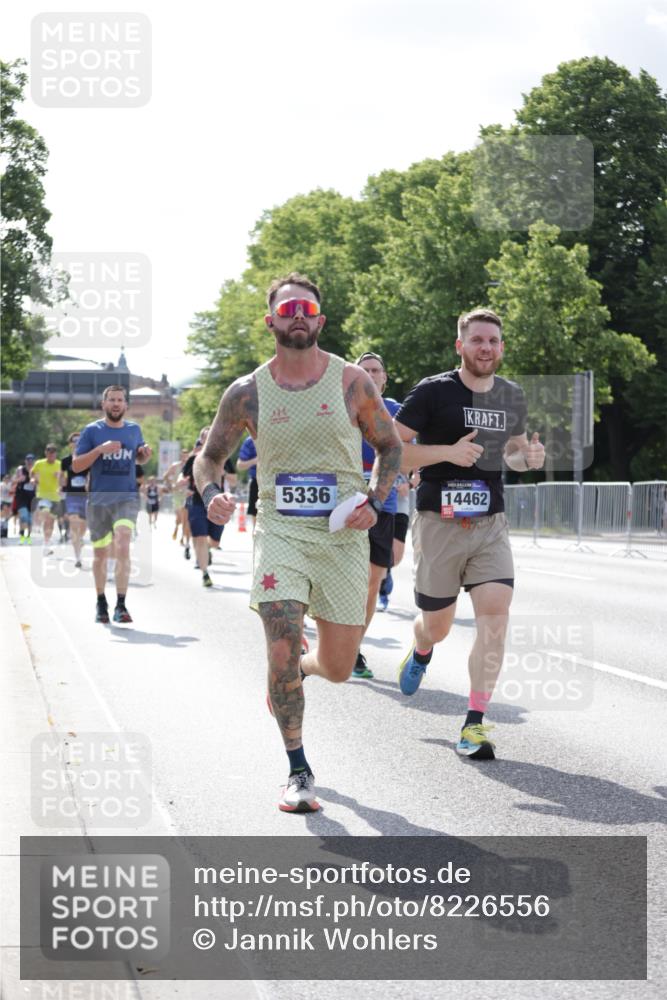29.06.2025 - hella hamburg halbmarathon Jannik Wohlers http://msf.ph/oto/8226556 29.06.2025 09:51:41 Lombardsbrücke 1057, 1312, 1353, 1569, 1604, 1631, 1763, 3697, 5014, 5047, 5129, 5231, 5336, 5690, 5987, 6373, 6700, 6705, 6711, 6770, 7185, 7710, 8074, 8359, 8564, 9358, 9547, 9659, 10691, 10978, 11821, 12438, xxx, 13269, 14226, 14228, 14462, 15164, 15185, 15206, 15309, 15451, 15846, 15935, 16052, 16503, 16547, 17016, 17403, 17637, 17733, 17911, 18304, 18330, 18399, 18489, 18772, 18829, 18878, 19009 meine-sportfotos.de