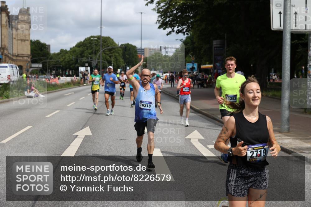 29.06.2025 - hella hamburg halbmarathon Yannick Fuchs http://msf.ph/oto/8226579 29.06.2025 10:33:27 20KM 1164, 2262, 2719, 2980, 3014, 3136, 3431, 4359, 5248, 6682, 6684, 8450, 8958, 9403, 10218, 11055, 11281, 11282, 11379, 11447, 12137, 12772, 13137, 13800, 14093, 14905, 15257, 15372, 15561, 15873, 15965, 16280, 17154, 17646, 17722, 18188, 19004, 19151 meine-sportfotos.de