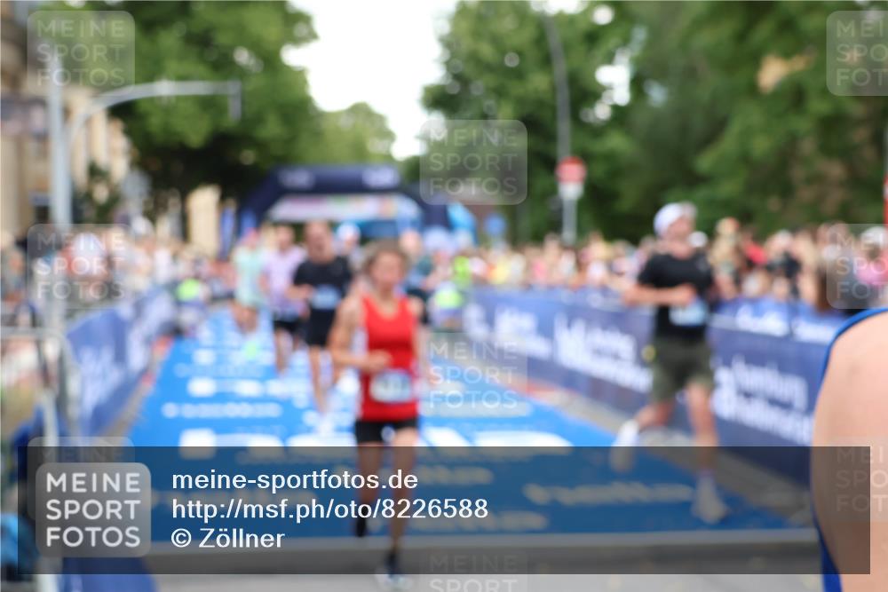 29.06.2025 - hella hamburg halbmarathon Zöllner http://msf.ph/oto/8226588 29.06.2025 10:53:03 Ziel 3258, 3334, 4770, 5907, 7509, 8139, 8587, 9093, 12155, 12367, 12519, 12910, 14791, 15430, 18590, 18720 meine-sportfotos.de