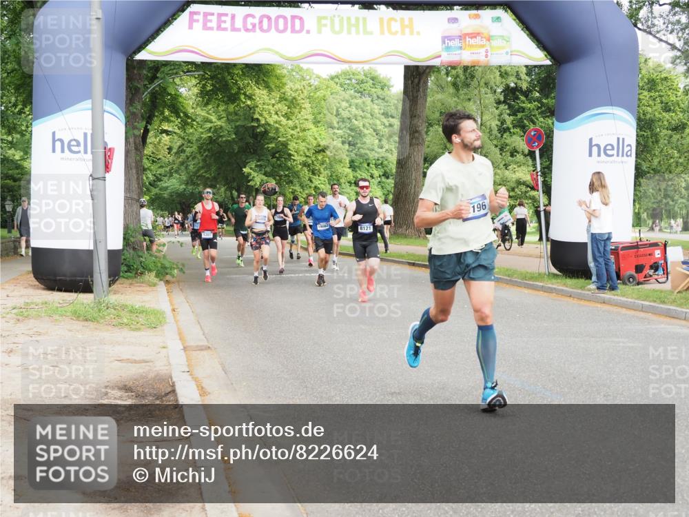 29.06.2025 - hella hamburg halbmarathon MichiJ http://msf.ph/oto/8226624 29.06.2025 10:25:40 Zwischen KM18-KM19 1571, 2196, 4860, 8084, 14075, 17078, 18038, 18062, 18733 meine-sportfotos.de