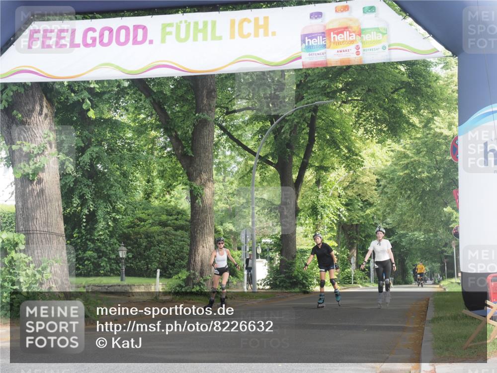 29.06.2025 - hella hamburg halbmarathon KatJ http://msf.ph/oto/8226632 29.06.2025 09:41:02 Zwischen KM18-KM19  meine-sportfotos.de