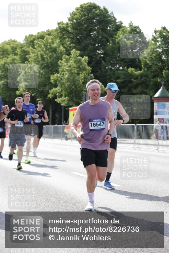 29.06.2025 - hella hamburg halbmarathon Jannik Wohlers http://msf.ph/oto/8226736 29.06.2025 09:51:43 Lombardsbrücke 1057, 1312, 1353, 1569, 1604, 1631, 1763, 3305, 3697, 5014, 5047, 5129, 5231, 5336, 5690, 5987, 6373, 6700, 6705, 6711, 6770, 7185, 7710, 8074, 8564, 9358, 9547, 9659, 10691, 10978, 11821, 12438, xxx, 13269, 14226, 14228, 14462, 15164, 15206, 15270, 15309, 15451, 15846, 16052, 16547, 17016, 17159, 17403, 17637, 17733, 17911, 18304, 18489, 18772, 18829, 18878, 18987, 19009 meine-sportfotos.de