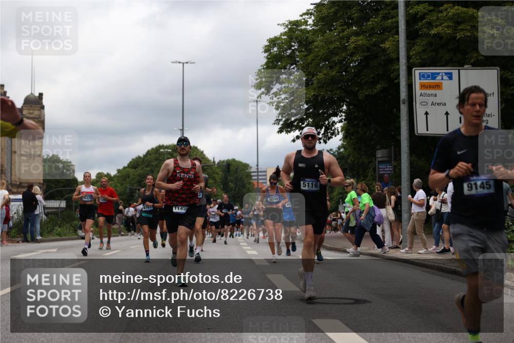 29.06.2025 - hella hamburg halbmarathon Yannick Fuchs http://msf.ph/oto/8226738 29.06.2025 10:46:33 20KM 1098, 1257, 1657, 2111, 2444, 2814, 3258, 3715, 3952, 4121, 4557, 4558, 4837, 5116, 5169, 5194, 5378, 5399, 6164, 6561, 6562, 7130, 7178, 7312, 7475, 7896, 8139, 8172, 8316, 8720, 8977, 9145, 9876, 10529, 10811, 11459, 12135, 12519, 13211, 13301, 13327, 14198, 14286, 14791, 15001, 15144, 15275, 15427, 15446, 15506, 15690, 16320, 16929, 17130, 17198, 17773, 18331 meine-sportfotos.de