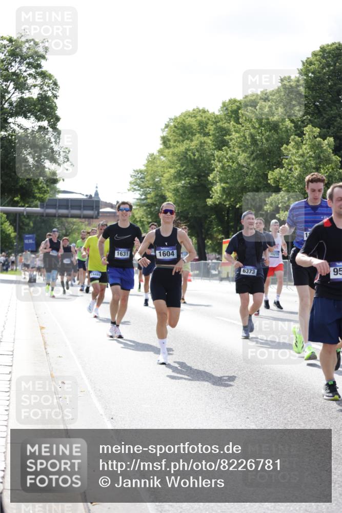 29.06.2025 - hella hamburg halbmarathon Jannik Wohlers http://msf.ph/oto/8226781 29.06.2025 09:51:45 Lombardsbrücke 1057, 1312, 1353, 1569, 1604, 1631, 1763, 3305, 3697, 5047, 5231, 5336, 5690, 5987, 6373, 6705, 6711, 7185, 7710, 8564, 9444, 9547, 9659, 10493, 10978, 11821, 12438, xxx, 13269, 13728, 14226, 14228, 14462, 15206, 15270, 15309, 15451, 16052, 16547, 17016, 17159, 17403, 17637, 17733, 17911, 18304, 18489, 18659, 18772, 18829, 18878, 18987, 19009 meine-sportfotos.de