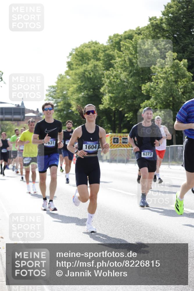29.06.2025 - hella hamburg halbmarathon Jannik Wohlers http://msf.ph/oto/8226815 29.06.2025 09:51:45 Lombardsbrücke 1057, 1312, 1353, 1569, 1604, 1631, 1763, 3305, 3697, 5047, 5231, 5336, 5690, 5987, 6373, 6705, 6711, 7185, 7710, 8564, 9444, 9547, 9659, 10493, 10978, 11821, 12438, xxx, 13269, 13728, 14226, 14228, 14462, 15206, 15270, 15309, 15451, 16052, 16547, 17016, 17159, 17403, 17637, 17733, 17911, 18304, 18489, 18659, 18772, 18829, 18878, 18987, 19009 meine-sportfotos.de