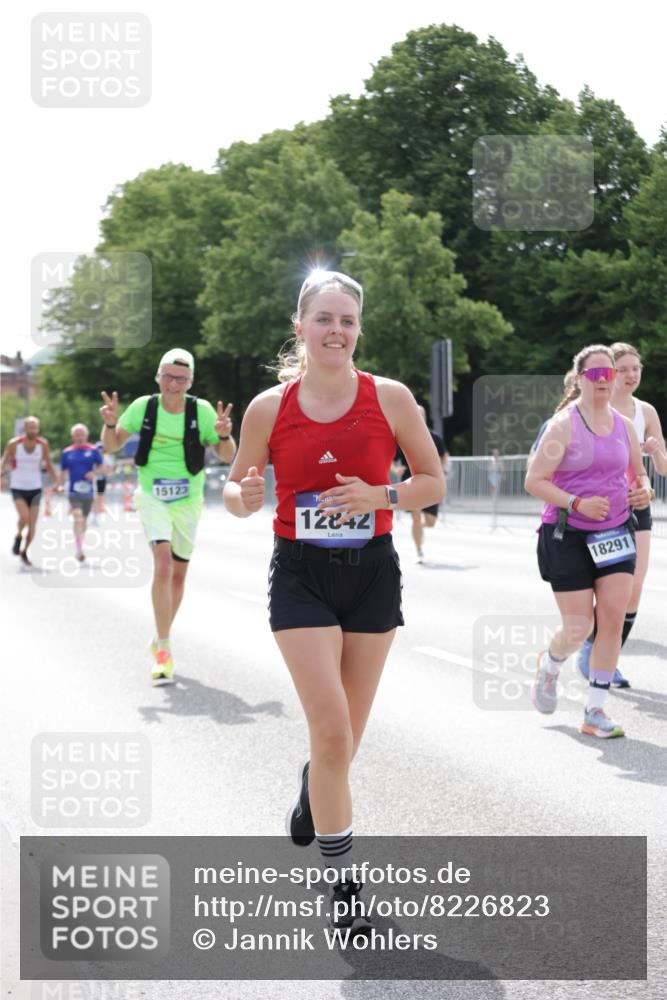 29.06.2025 - hella hamburg halbmarathon Jannik Wohlers http://msf.ph/oto/8226823 29.06.2025 10:27:43 Lombardsbrücke 1148, 5369, 5604, 5847, 6632, 7497, 8215, 9567, 9653, 9654, 11692, 11739, 12780, 12842, 13568, 13678, 14017, 14155, 15123, 15608, 18256 meine-sportfotos.de