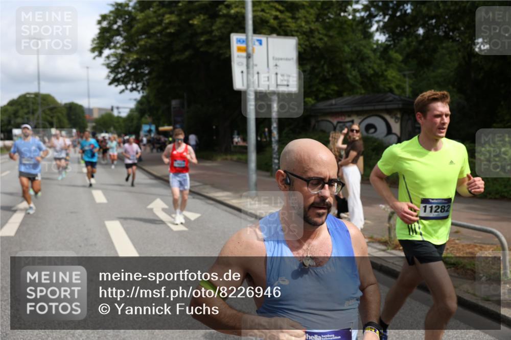 29.06.2025 - hella hamburg halbmarathon Yannick Fuchs http://msf.ph/oto/8226946 29.06.2025 10:33:29 20KM 1164, 1445, 2719, 2980, 3014, 3136, 3431, 4359, 6682, 6684, 8450, 8958, 9403, 10218, 11055, 11281, 11282, 11447, 11619, 12137, 12772, 13137, 13800, 14093, 14905, 15257, 15372, 15561, 15866, 15873, 15965, 16280, 17154, 17646, 17722, 18188, 19004, 19151 meine-sportfotos.de