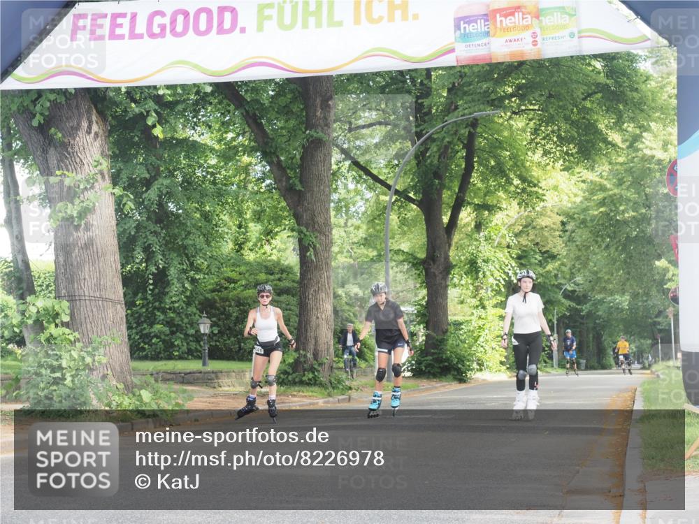 29.06.2025 - hella hamburg halbmarathon KatJ http://msf.ph/oto/8226978 29.06.2025 09:41:04 Zwischen KM18-KM19  meine-sportfotos.de
