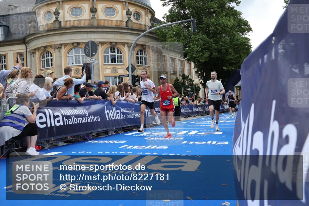 29.06.2025 - hella hamburg halbmarathon Strokosch-Dieckow http://msf.ph/oto/8227181 29.06.2025 10:31:40 Ziel 5187, 7793, 13606, 13617, 15835, 18102 meine-sportfotos.de