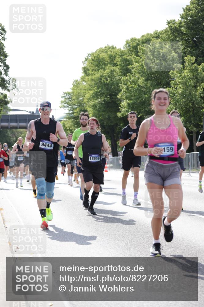 29.06.2025 - hella hamburg halbmarathon Jannik Wohlers http://msf.ph/oto/8227206 29.06.2025 09:51:50 Lombardsbrücke 1057, 1139, 1468, 1604, 1631, 1763, 3305, 3618, 3852, 4871, 4915, 5231, 5336, 5690, 6373, 6711, 7710, 8564, 9348, 9444, 9547, 9659, 10493, 10978, 11062, 11495, 11679, 11821, 12438, 12772, xxx, 13269, 13728, 14462, 15233, 15270, 15309, 15451, 16052, 16547, 16591, 16592, 17159, 17637, 18304, 18489, 18560, 18659, 18829, 18878, 18987, 19009 meine-sportfotos.de