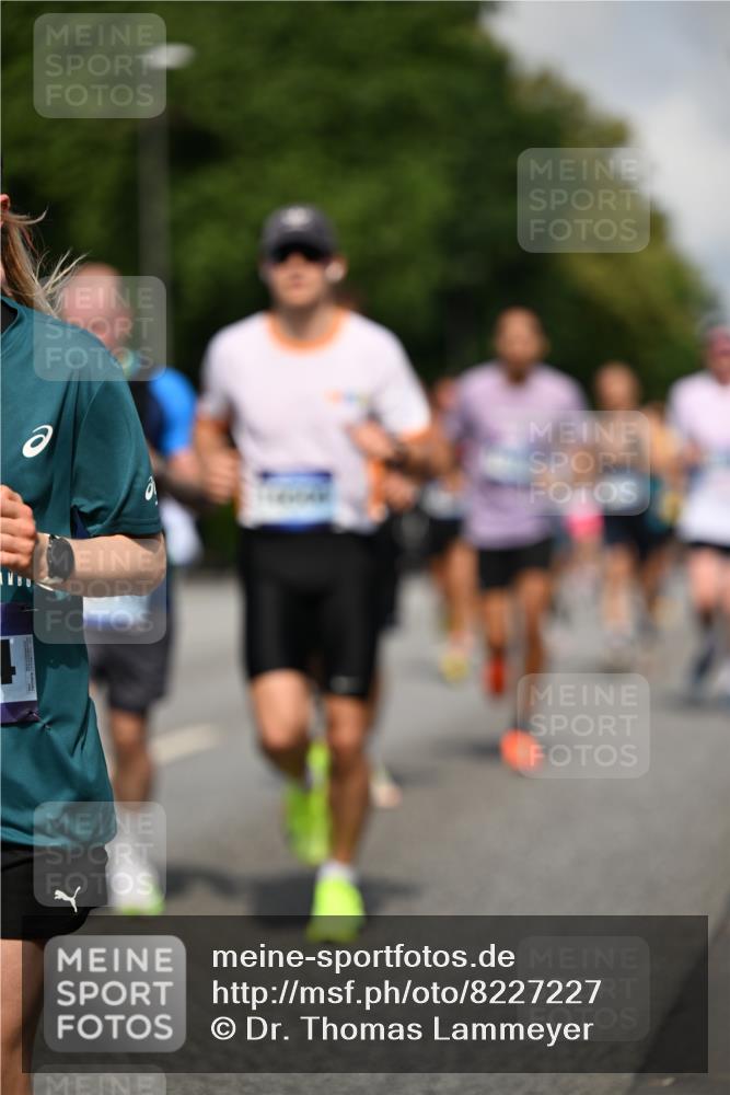 29.06.2025 - hella hamburg halbmarathon Dr. Thomas Lammeyer http://msf.ph/oto/8227227 29.06.2025 09:50:04 Kennedybrücke 1053, 1344, 1577, 1889, 2243, 4477, 4944, 5048, 5152, 5660, 7466, 7534, 7628, 8312, 8323, 10477, 10865, 10927, 11230, 11304 meine-sportfotos.de