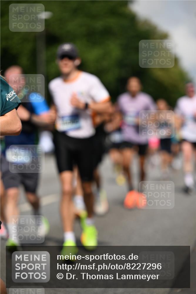 29.06.2025 - hella hamburg halbmarathon Dr. Thomas Lammeyer http://msf.ph/oto/8227296 29.06.2025 09:50:04 Kennedybrücke 1053, 1344, 1577, 1889, 2243, 4477, 4944, 5048, 5152, 5660, 7466, 7534, 7628, 8312, 8323, 10477, 10865, 10927, 11230, 11304 meine-sportfotos.de