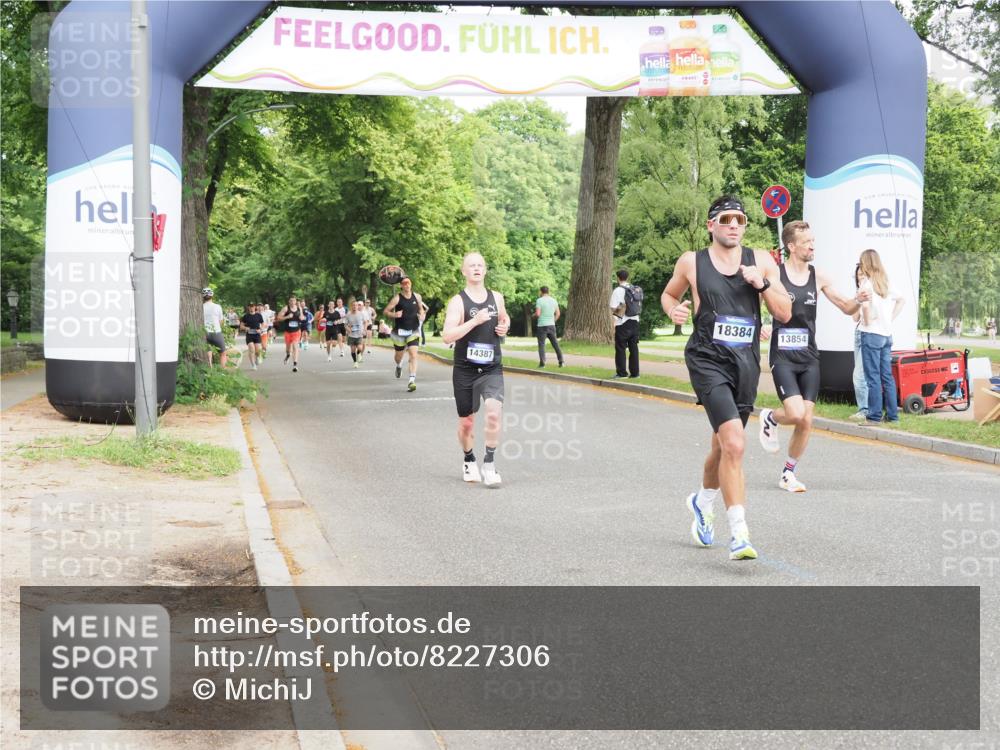 29.06.2025 - hella hamburg halbmarathon MichiJ http://msf.ph/oto/8227306 29.06.2025 10:25:50 Zwischen KM18-KM19 2767, 3790, 5003, 5092, 5307, 7482, 9178, 13854, 14387, 17024, 17658, 18384 meine-sportfotos.de