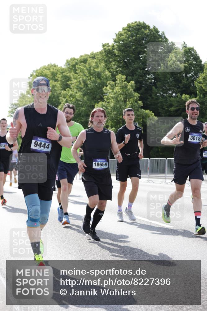 29.06.2025 - hella hamburg halbmarathon Jannik Wohlers http://msf.ph/oto/8227396 29.06.2025 09:51:51 Lombardsbrücke 1057, 1139, 1468, 1604, 1631, 1763, 3305, 3618, 3852, 4565, 4871, 4915, 5231, 5336, 5690, 6373, 6711, 7710, 8564, 9348, 9444, 9547, 9659, 10493, 10741, 11062, 11495, 11679, 11821, 12438, 12772, xxx, 13269, 13728, 14449, 14462, 15233, 15270, 15309, 16547, 16591, 16592, 17159, 17637, 17926, 18489, 18560, 18659, 18829, 18878, 18987, 19009 meine-sportfotos.de
