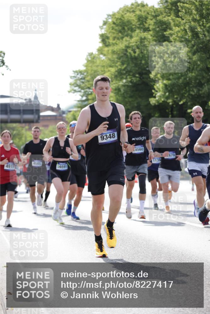 29.06.2025 - hella hamburg halbmarathon Jannik Wohlers http://msf.ph/oto/8227417 29.06.2025 09:51:52 Lombardsbrücke 1057, 1139, 1468, 1604, 1631, 1763, 3305, 3618, 3852, 4565, 4871, 4915, 5231, 5336, 5690, 6373, 6711, 7710, 8564, 9348, 9444, 9547, 9659, 10493, 10741, 11062, 11495, 11679, 11821, 12772, xxx, 13269, 13728, 14449, 14462, 15233, 15270, 15309, 16547, 16591, 16592, 17159, 17637, 17926, 18489, 18560, 18659, 18829, 18878, 18987, 19009 meine-sportfotos.de
