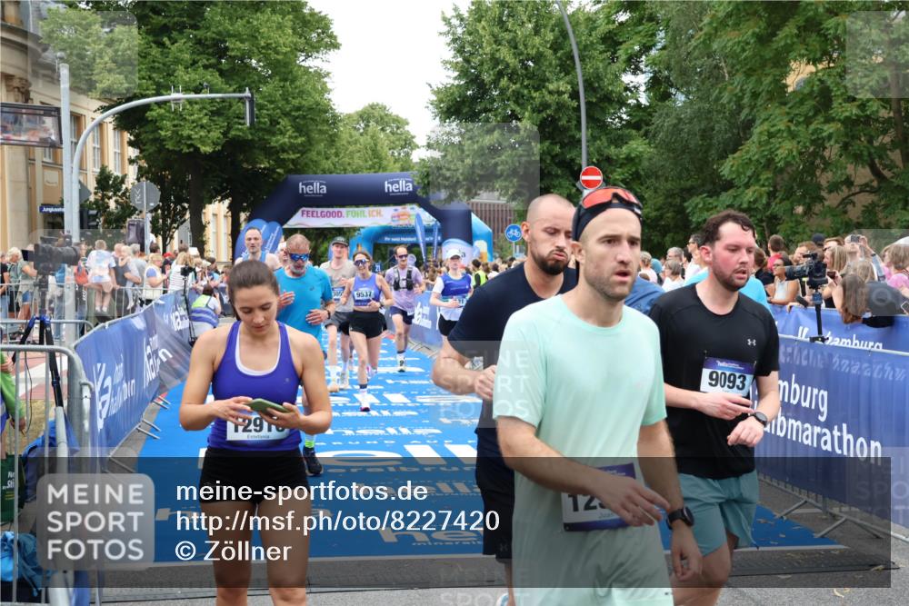 29.06.2025 - hella hamburg halbmarathon Zöllner http://msf.ph/oto/8227420 29.06.2025 10:53:10 Ziel 2111, 2208, 3059, 3258, 3334, 4121, 7864, 8587, 9093, 9537, 12155, 14323, 16986, 19208 meine-sportfotos.de