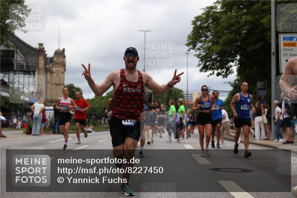 29.06.2025 - hella hamburg halbmarathon Yannick Fuchs http://msf.ph/oto/8227450 29.06.2025 10:46:35 20KM 1098, 1257, 1657, 2111, 2444, 2814, 3258, 3715, 3952, 4121, 4557, 4558, 4837, 5116, 5169, 5194, 5378, 5399, 6164, 6561, 6562, 7130, 7178, 7312, 7475, 7896, 8139, 8172, 8316, 8720, 8955, 8977, 9145, 10529, 10811, 11459, 12135, 12519, 13211, 13301, 13327, 14198, 14286, 14791, 15001, 15144, 15275, 15427, 15446, 15506, 15690, 16320, 16929, 17130, 17198, 17773, 18331 meine-sportfotos.de