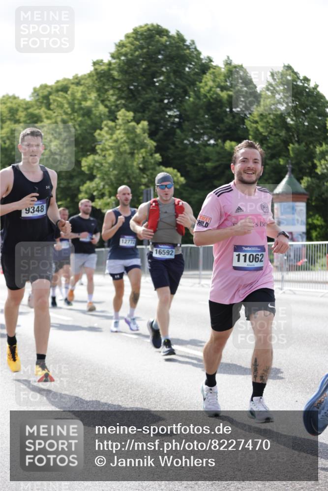 29.06.2025 - hella hamburg halbmarathon Jannik Wohlers http://msf.ph/oto/8227470 29.06.2025 09:51:53 Lombardsbrücke 1057, 1139, 1468, 1604, 1631, 1763, 3305, 3618, 3852, 4565, 4871, 4915, 5336, 5690, 6373, 6550, 6711, 7710, 8564, 8852, 9348, 9444, 9547, 9659, 10493, 10741, 11062, 11495, 11679, 11821, 12046, 12772, 13269, 13728, 14449, 14462, 14813, 15233, 15270, 15309, 16547, 16591, 16592, 17159, 17637, 17926, 18489, 18560, 18659, 18829, 18987, 19009 meine-sportfotos.de