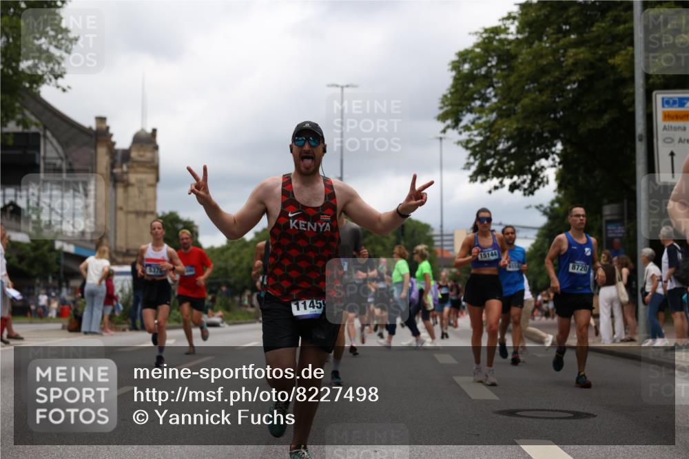 29.06.2025 - hella hamburg halbmarathon Yannick Fuchs http://msf.ph/oto/8227498 29.06.2025 10:46:35 20KM 1098, 1257, 1657, 2111, 2444, 2814, 3258, 3715, 3952, 4121, 4557, 4558, 4837, 5116, 5169, 5194, 5378, 5399, 6164, 6561, 6562, 7130, 7178, 7312, 7475, 7896, 8139, 8172, 8316, 8720, 8955, 8977, 9145, 10529, 10811, 11459, 12135, 12519, 13211, 13301, 13327, 14198, 14286, 14791, 15001, 15144, 15275, 15427, 15446, 15506, 15690, 16320, 16929, 17130, 17198, 17773, 18331 meine-sportfotos.de