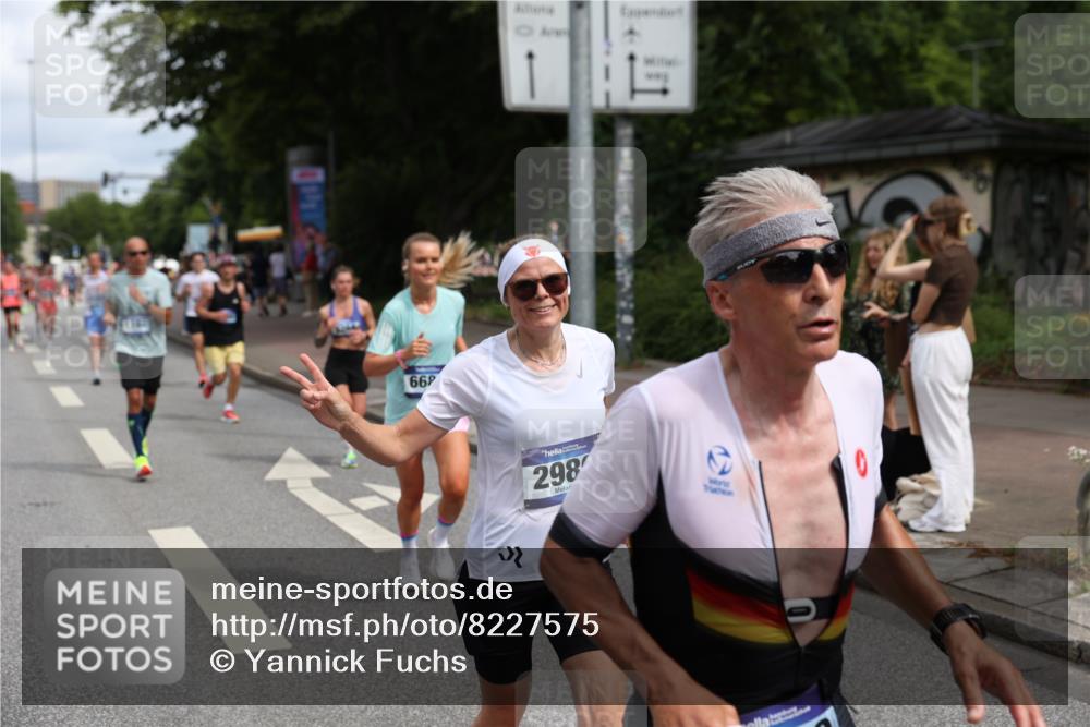 29.06.2025 - hella hamburg halbmarathon Yannick Fuchs http://msf.ph/oto/8227575 29.06.2025 10:33:35 20KM 1164, 1445, 1803, 2719, 2980, 3136, 3783, 4359, 6037, 6682, 6686, 6687, 8450, 8958, 9403, 10218, 11055, 11281, 11282, 11447, 11619, 12137, 12772, 13137, 13729, 13800, 14093, 14905, 15257, 15561, 15866, 15873, 15965, 16820, 17646, 18188, 18547, 18734, 19004, 19151 meine-sportfotos.de