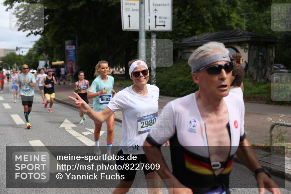 29.06.2025 - hella hamburg halbmarathon Yannick Fuchs http://msf.ph/oto/8227609 29.06.2025 10:33:35 20KM 1164, 1445, 1803, 2719, 2980, 3136, 3783, 4359, 6037, 6682, 6686, 6687, 8450, 8958, 9403, 10218, 11055, 11281, 11282, 11447, 11619, 12137, 12772, 13137, 13729, 13800, 14093, 14905, 15257, 15561, 15866, 15873, 15965, 16820, 17646, 18188, 18547, 18734, 19004, 19151 meine-sportfotos.de