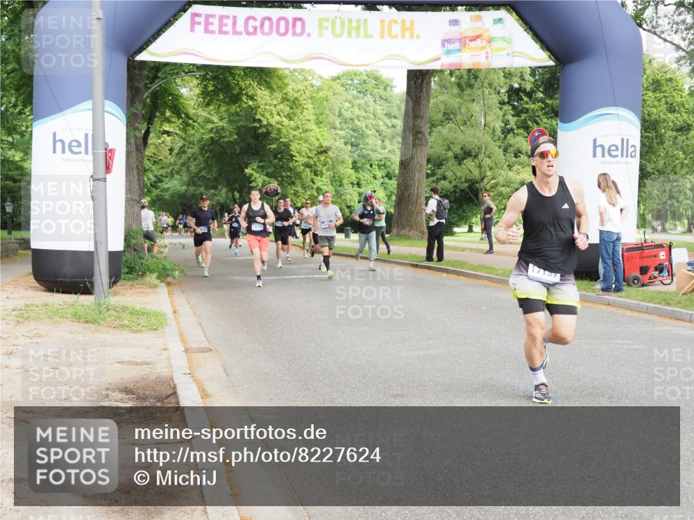 29.06.2025 - hella hamburg halbmarathon MichiJ http://msf.ph/oto/8227624 29.06.2025 10:25:54 Zwischen KM18-KM19 2767, 5003, 9178, 13854, 14387, 17137, 18384 meine-sportfotos.de