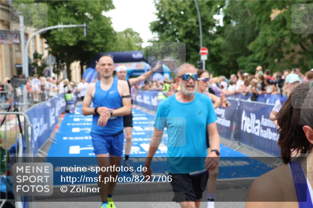 29.06.2025 - hella hamburg halbmarathon Zöllner http://msf.ph/oto/8227706 29.06.2025 10:53:13 Ziel 2111, 2208, 3059, 4121, 7383, 7864, 8273, 8361, 9537, 14323, 16929, 16986, 19208 meine-sportfotos.de
