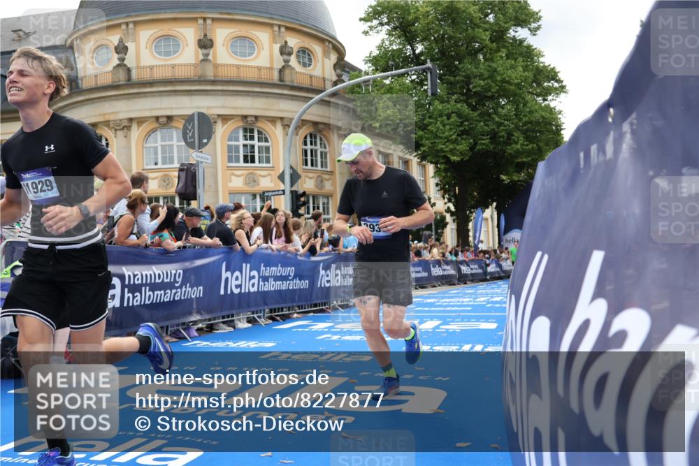29.06.2025 - hella hamburg halbmarathon Strokosch-Dieckow http://msf.ph/oto/8227877 29.06.2025 10:31:53 Ziel 1407, 3935, 4129, 4698, 6619, 10927, 11199, 11929 meine-sportfotos.de