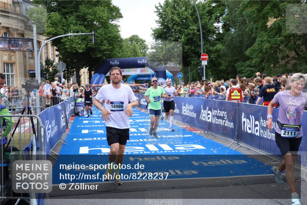 29.06.2025 - hella hamburg halbmarathon Zöllner http://msf.ph/oto/8228237 29.06.2025 10:53:18 Ziel 2074, 2111, 7312, 7383, 8273, 8361, 9142, 12875, 15179, 15681, 16929, 16986, 18901 meine-sportfotos.de