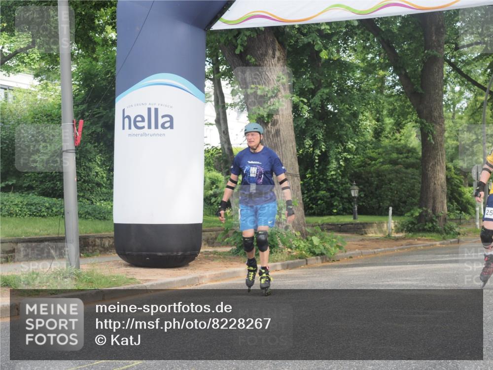 29.06.2025 - hella hamburg halbmarathon KatJ http://msf.ph/oto/8228267 29.06.2025 09:41:15 Zwischen KM18-KM19  meine-sportfotos.de
